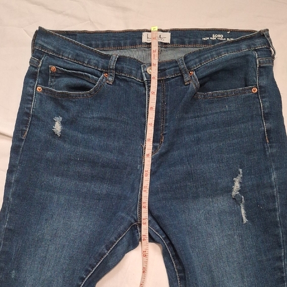 Nicole Miller Women's Blue Skinny Jeans with Distressed Details Size 8p - Picture 8 of 14